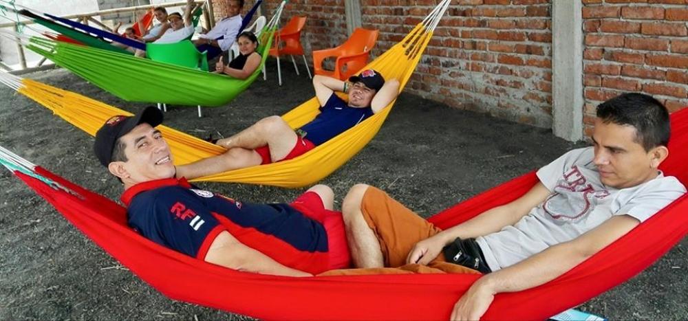 Hotel Pikeiro Blue มันตา ภายนอก รูปภาพ